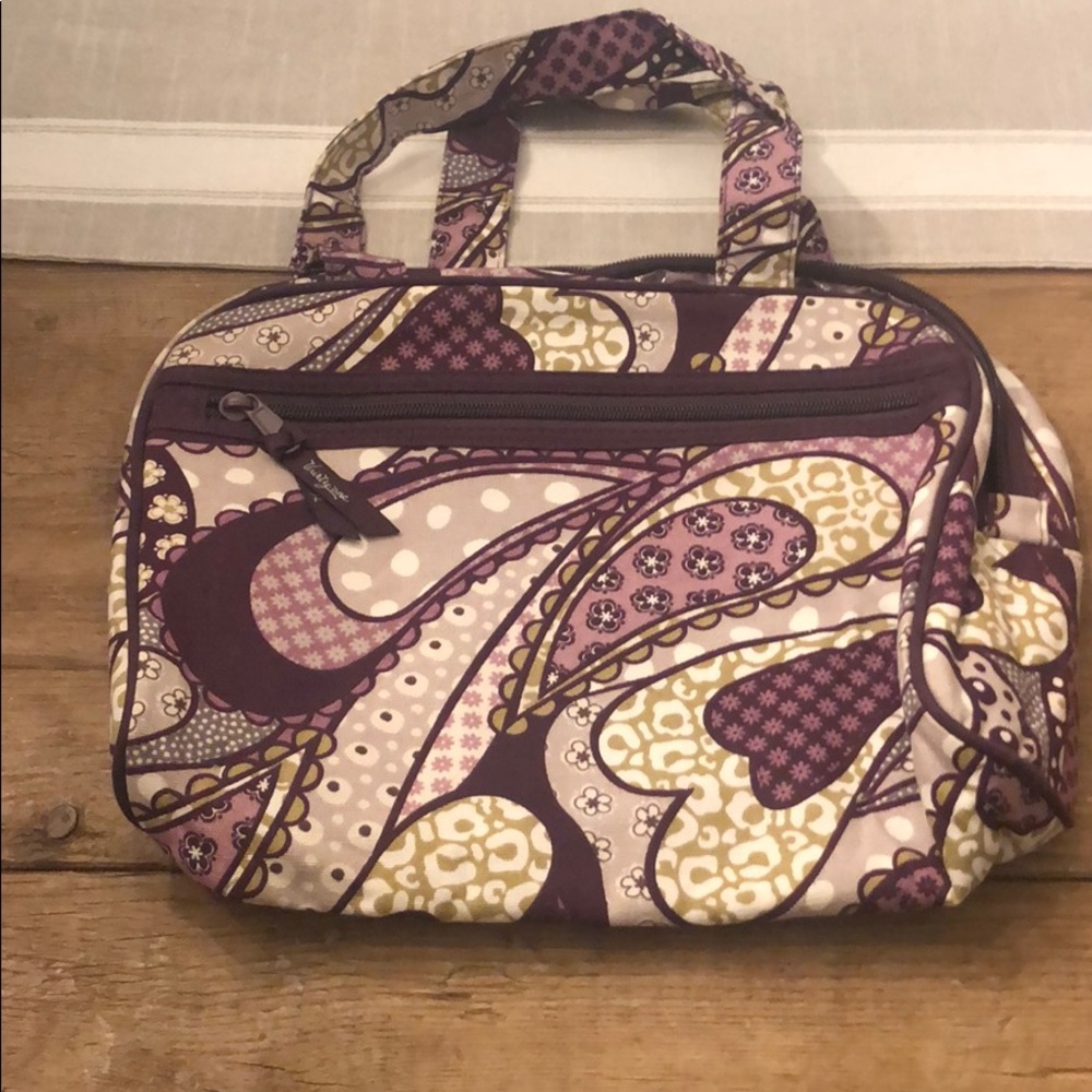 Travel tote